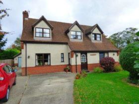 4 bedroom Detached f...